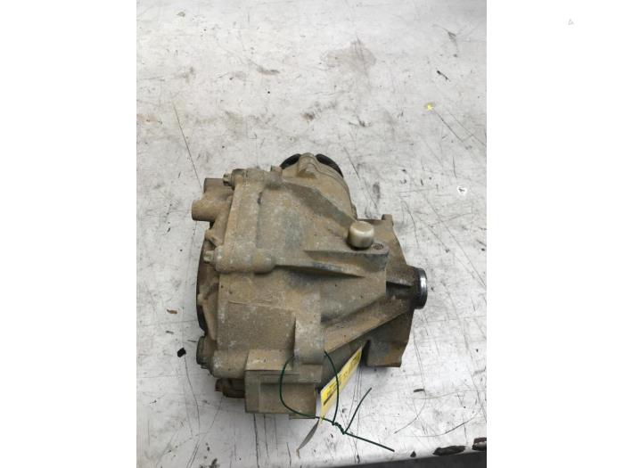 Used Front differential Mercedes C Combi (S203) 3.2 C-320 V6 18V 4-Matic Price € 350,00 Margin scheme offered by Poolman autodemontage