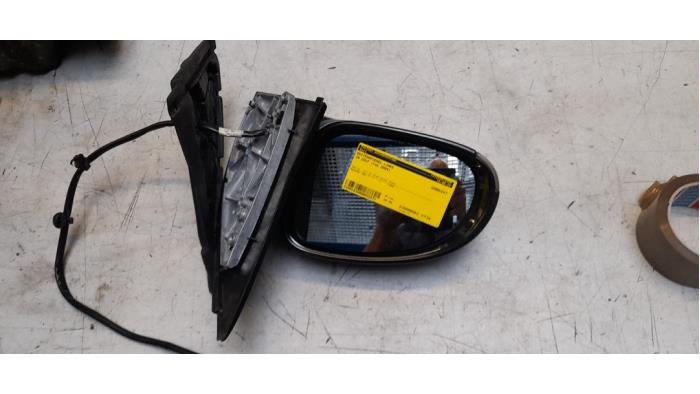 Wing mirror, left from a Volkswagen Golf V (1K1) 2.0 TDI 16V 2004
