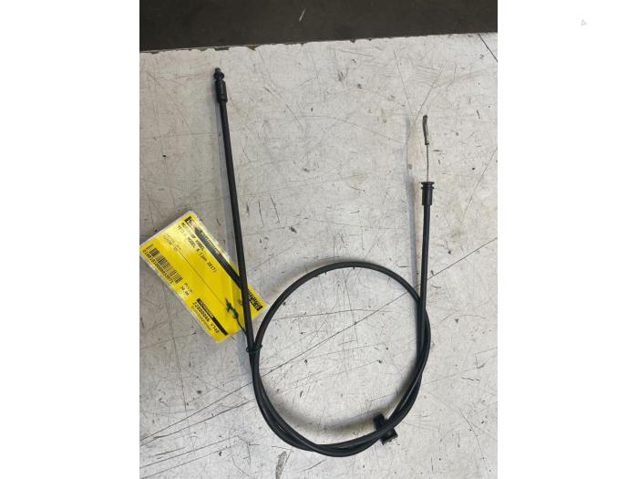 Usados Cable de capó Tesla Model X P100D Precio € 30,00 Norma de margen ofrecido por Poolman autodemontage
