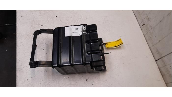 Begagnade Batterilåda Tesla Model X P100D Pris € 40,00 Marginaltabell erbjuds av Poolman autodemontage