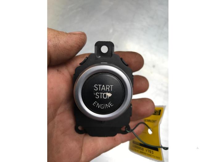 Używane Przelacznik Start/Stop BMW 7 serie (F01/02/03/04) 750i,Li,LiS V8 32V Cena € 20,00 Procedura marży oferowane przez Poolman autodemontage