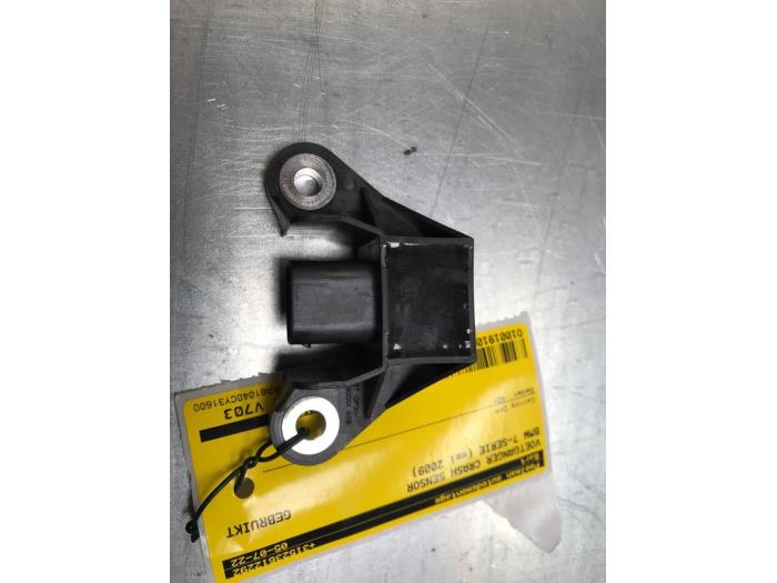 Begagnade Fotgängarkrocksensor BMW 7 serie (F01/02/03/04) 750i,Li,LiS V8 32V Pris € 40,00 Marginaltabell erbjuds av Poolman autodemontage