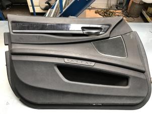 Usagé Revêtement portière haut 4portes avant gauche BMW 7 serie (F01/02/03/04) 750i,Li,LiS V8 32V Prix € 75,00 Règlement à la marge proposé par Poolman autodemontage