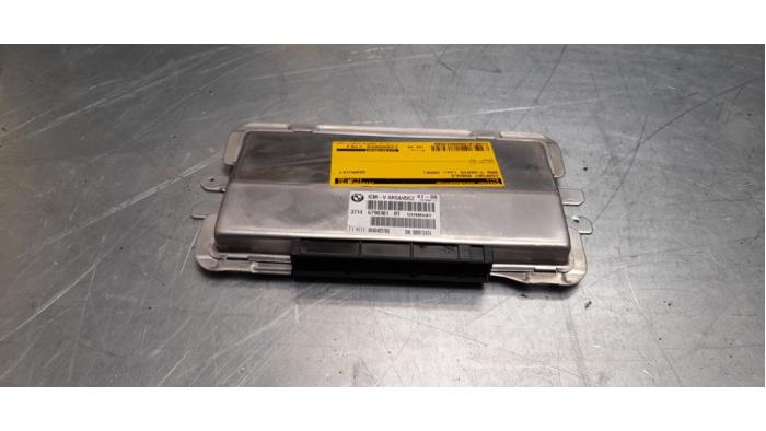 Używane Modul Comfort BMW 7 serie (F01/02/03/04) 750i,Li,LiS V8 32V Cena € 75,00 Procedura marży oferowane przez Poolman autodemontage