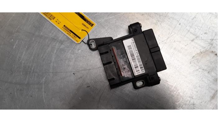 Używane Modul wentylator BMW 7 serie (F01/02/03/04) 750i,Li,LiS V8 32V Cena € 40,00 Procedura marży oferowane przez Poolman autodemontage