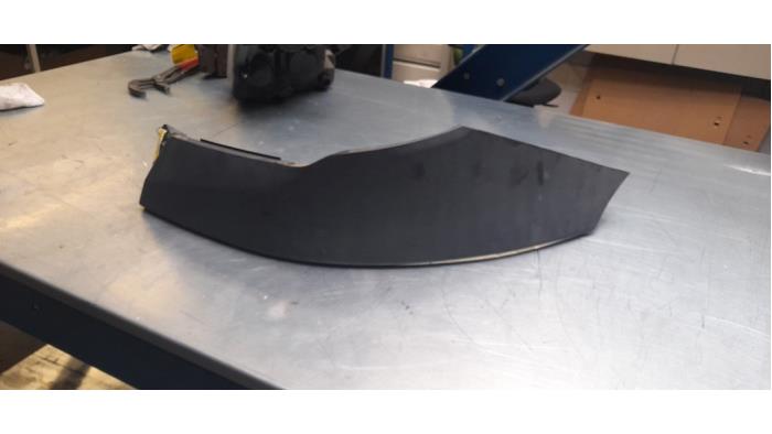 Front bumper strip, left from a Iveco New Daily V 35C17/C17D/S17, 40/45/50/60/70C17 2012