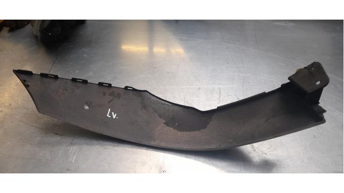 Front bumper strip, left from a Iveco New Daily V 35C17/C17D/S17, 40/45/50/60/70C17 2012