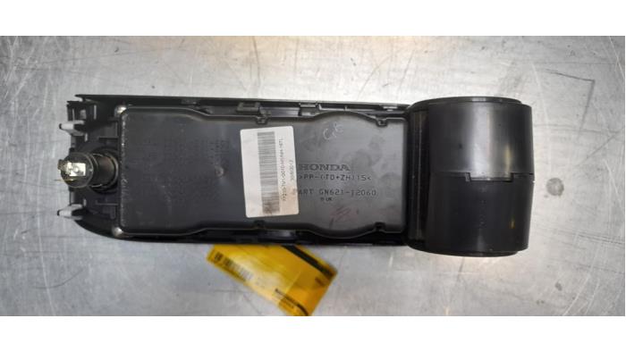 Compartimiento de almacenamiento de un Honda Civic (FK1/2/3) 1.8i VTEC 16V 2013