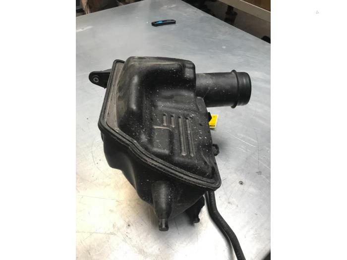Gebrauchte Luftfiltergehäuse Nissan Qashqai (J10) 2.0 16V 4x4 Preis € 30,00 Margenregelung angeboten von Poolman autodemontage
