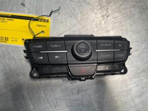 Used Radio control panel Ford Focus 3 Wagon 1.0 Ti-VCT EcoBoost 12V 125 Price € 40,00 Margin scheme offered by Poolman autodemontage