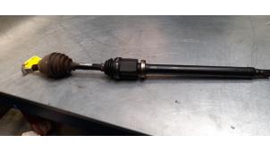 Used Front drive shaft, right Volvo V70 (BW) 2.4 D 20V Price € 100,00 Margin scheme offered by Poolman autodemontage