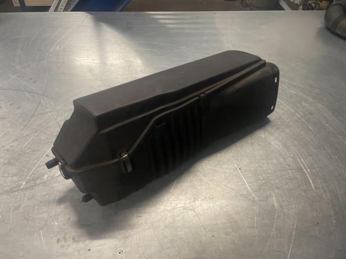 Begagnade Luftfilterhus Mercedes E Combi (S211) 3.2 E-320 CDI 24V Pris € 20,00 Marginaltabell erbjuds av Poolman autodemontage