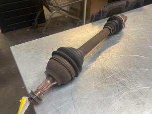 Used Front drive shaft, left Peugeot 308 (4A/C) 1.6 HDi 16V FAP Price € 30,00 Margin scheme offered by Poolman autodemontage
