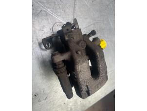 Used Rear brake calliper, right Peugeot 308 (4A/C) 1.6 HDi 16V FAP Price € 30,00 Margin scheme offered by Poolman autodemontage
