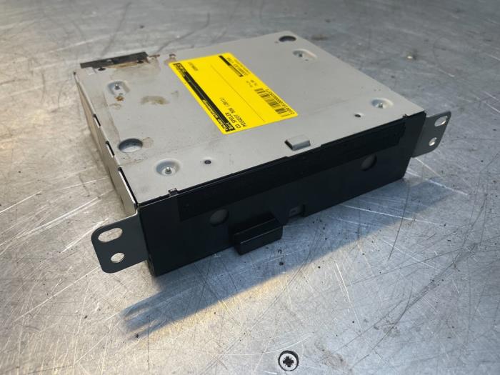 Lecteur CD d'un Peugeot 508 (8D) 1.6 HDiF 16V 2011