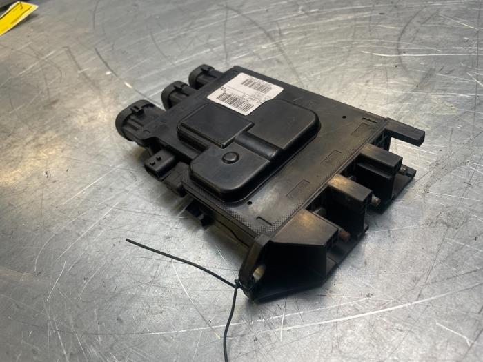Battery control module Renault Megane III Berline 1.5 dCi 110 243800011R