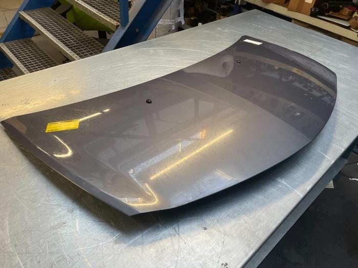 Capot d'un Renault Clio III (BR/CR) 1.5 dCi 85 2006