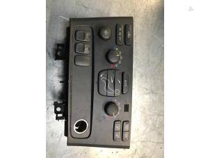 Used Heater control panel Volvo V70 (SW) 2.4 T 20V Price € 30,00 Margin scheme offered by Poolman autodemontage