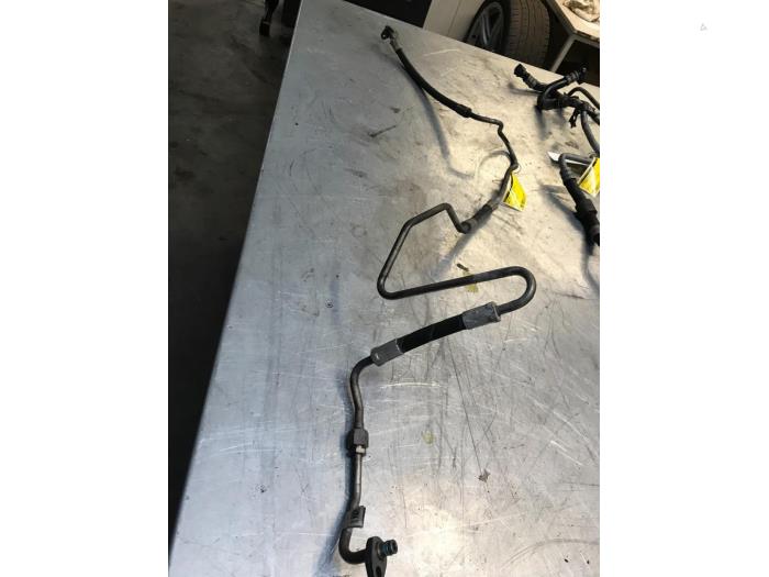 Usagé Conduit (divers) BMW 7 serie (F01/02/03/04) 750i,Li,LiS V8 32V Prix € 40,00 Règlement à la marge proposé par Poolman autodemontage
