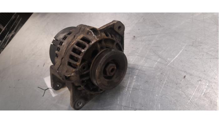Gebrauchte Dynamo Nissan Terrano II (R20/TR50) 2.7 TDi Kat. Preis € 40,00 Margenregelung angeboten von Poolman autodemontage