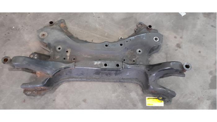 Used Subframe Toyota RAV4 (A3) 2.2 D-CAT 16V 4x4 Price € 75,00 Margin scheme offered by Poolman autodemontage