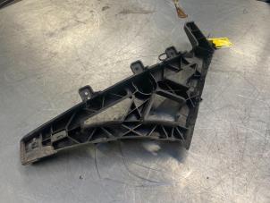 Used Rear bumper bracket, right Jaguar XE 2.0d 180 16V Price € 30,00 Margin scheme offered by Poolman autodemontage