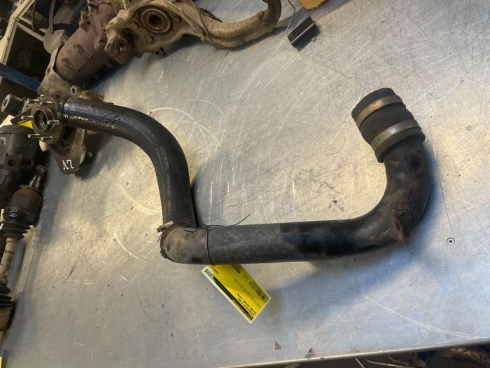 Gebrauchte Intercooler Schlauch Nissan Navara (D40) 2.5 dCi 16V 4x4 Preis € 40,00 Margenregelung angeboten von Poolman autodemontage