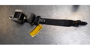 Used Rear seatbelt, right Nissan Navara (D40) 2.5 dCi 16V 4x4 Price € 30,00 Margin scheme offered by Poolman autodemontage