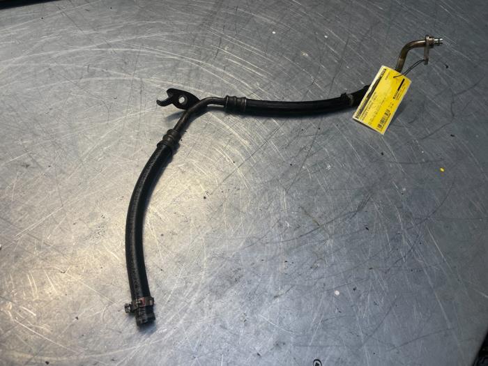 Power steering line from a Mercedes-Benz C Estate (S204) 2.2 C-200 CDI 16V BlueEFFICIENCY 2012