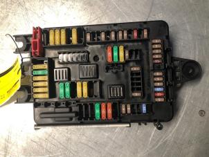 Used Fuse box BMW 1 serie (F20) 118i 1.5 TwinPower 12V Price € 40,00 Margin scheme offered by Poolman autodemontage