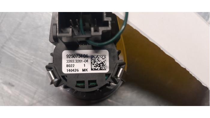 Przelacznik Start/Stop z BMW 1 serie (F20) 118i 1.5 TwinPower 12V 2018