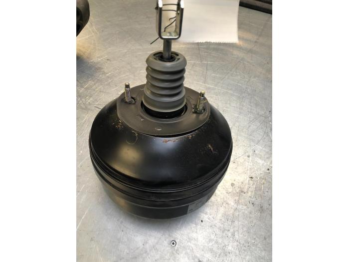 Usagé Servo frein BMW 1 serie (F20) 118i 1.5 TwinPower 12V Prix € 50,00 Règlement à la marge proposé par Poolman autodemontage