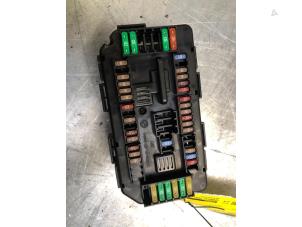 Used Fuse box BMW 1 serie (F20) 118i 1.5 TwinPower 12V Price € 30,00 Margin scheme offered by Poolman autodemontage