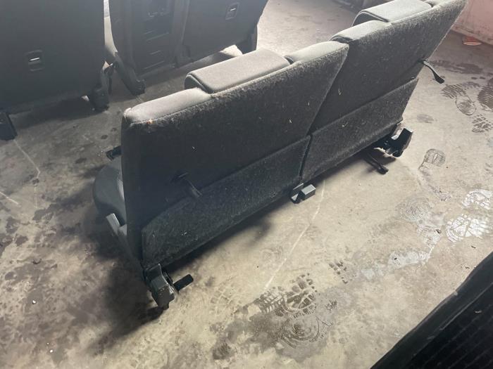 Rear bench seat from a Nissan Qashqai (J10) 2.0 dCi 2011