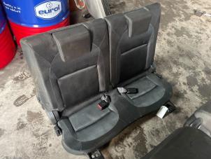 Used Rear bench seat Nissan Qashqai (J10) 2.0 dCi Price € 250,00 Margin scheme offered by Poolman autodemontage