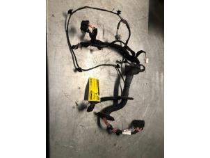 Used Wiring harness Renault Master IV (FV) 2.3 dCi 125 16V FWD Price € 40,00 Margin scheme offered by Poolman autodemontage