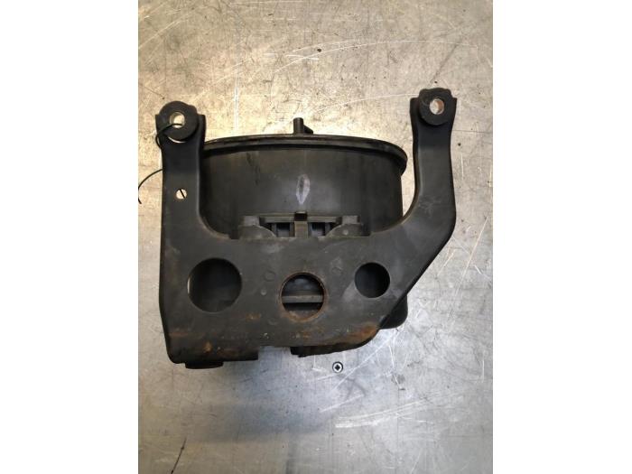 Begagnade Kolfilter Toyota Land Cruiser 90 (J9) 3.4i 24V Pris € 50,00 Marginaltabell erbjuds av Poolman autodemontage