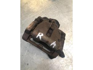 Used Rear brake calliper, right Audi A4 (B8) 1.8 TFSI 16V Price € 30,00 Margin scheme offered by Poolman autodemontage