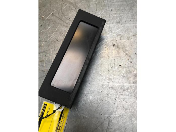 Begagnade Innerdisplay Citroen C3 (SC) 1.4 HDi Pris € 20,00 Marginaltabell erbjuds av Poolman autodemontage