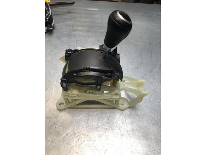 Automatic gear selector from a Mazda 6 (GJ/GH/GL) 2.2 SkyActiv-D 175 16V 2014