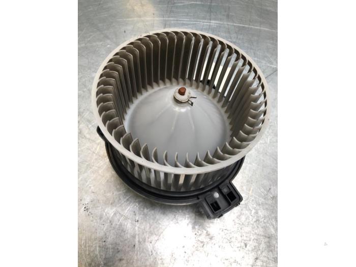 Moteur de ventilation chauffage d'un Mazda 6 (GJ/GH/GL) 2.2 SkyActiv-D 175 16V 2014