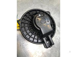 Used Heating and ventilation fan motor Mazda 6 (GJ/GH/GL) 2.2 SkyActiv-D 175 16V Price € 50,00 Margin scheme offered by Poolman autodemontage