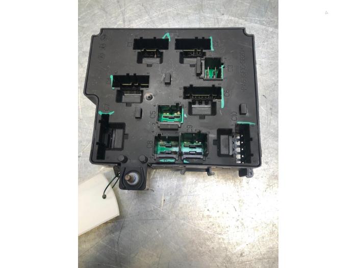 Fuse box Volvo XC60 II 2.0 T5 16V AWD 31473770