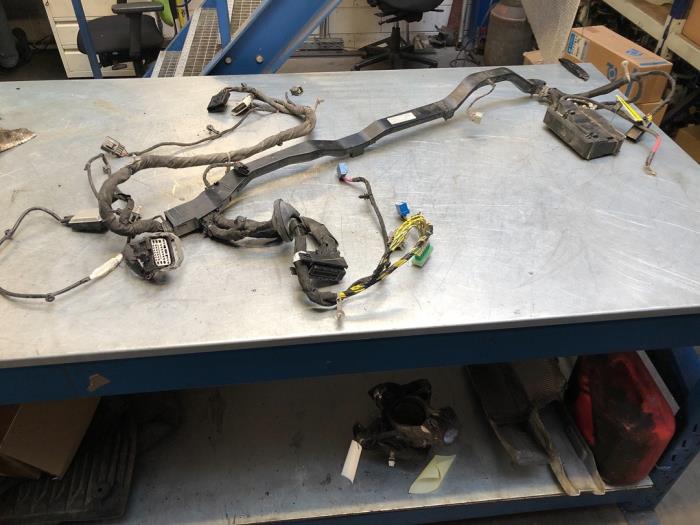 Begagnade Kablage Dodge 1500 Crew Cab (DS) 3.0 V6 Diesel 4x4 Pris € 100,00 Marginaltabell erbjuds av Poolman autodemontage