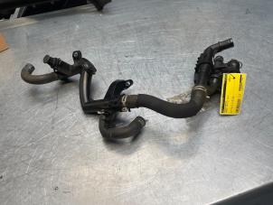 Used Thermostat housing Peugeot 308 (4A/C) 1.6 HDi 16V FAP Price € 30,00 Margin scheme offered by Poolman autodemontage