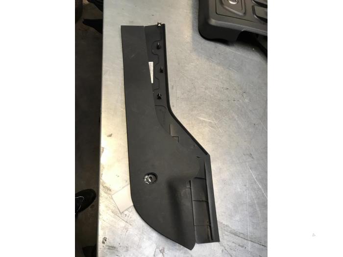 Middle console from a Audi TT Roadster (8J9) 2.0 TFSI 16V 2008