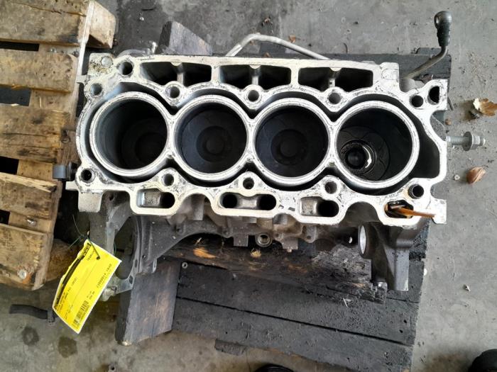Used Engine crankcase Citroen C4 Grand Picasso (UA) 1.6 16V THP 140 Autom. Price € 250,00 Margin scheme offered by Poolman autodemontage