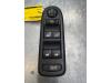 Electric window switch from a Peugeot 308 SW (4E/H), 2007 / 2014 1.6 VTI 16V, Combi/o, 4-dr, Petrol, 1.598cc, 88kW (120pk), FWD, EP6C; 5FS, 2009-06 / 2014-03, 4E5FS; 4H5FS 2010