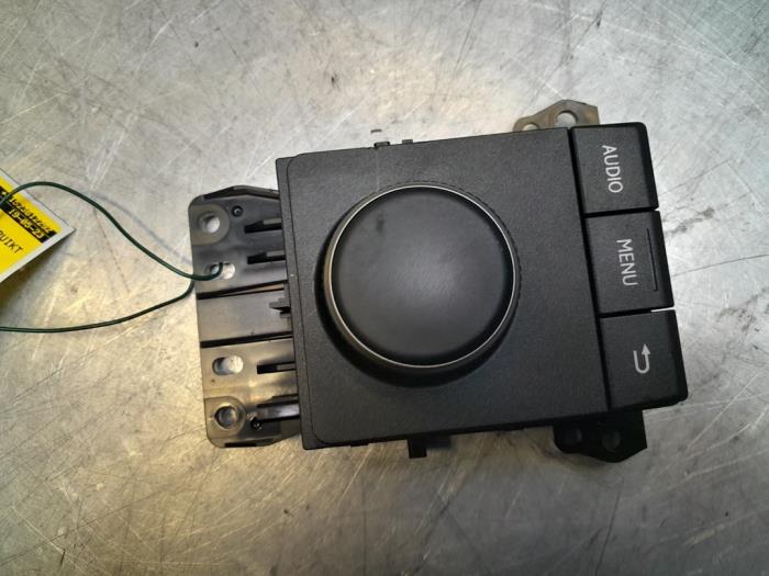 Unité de contrôle Multimedia d'un Lexus NX I 300h 2.5 16V 4x4 2015