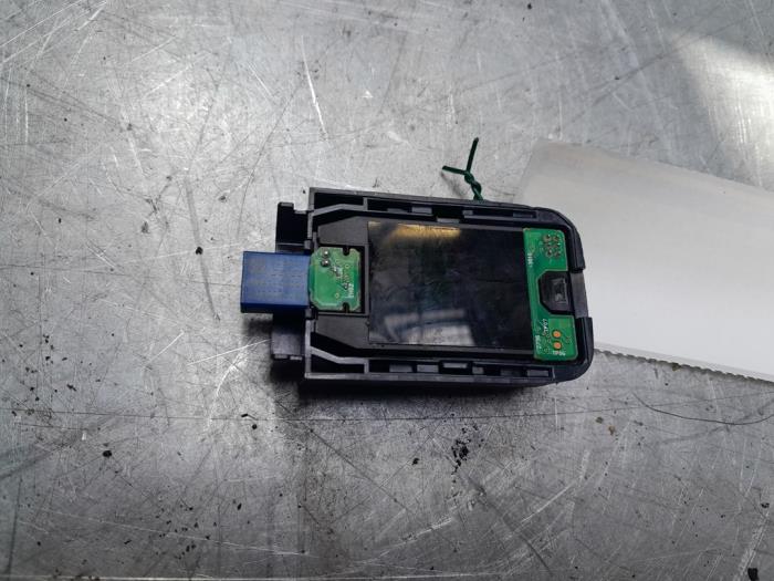 Gebrauchte Regensensor Toyota Prius (ZVW5) 1.8 16V Hybrid Preis € 40,00 Margenregelung angeboten von Poolman autodemontage